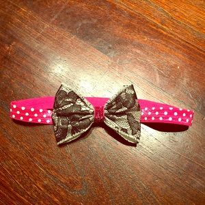 8 Custom boutique bows/headbands